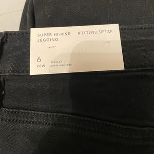 AE High Rise Jeggings